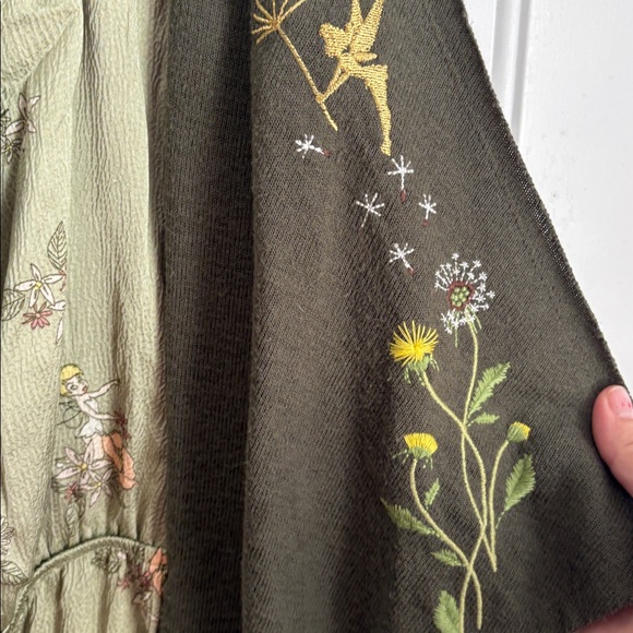 Her Universe Tinkerbell Green Floral Maxi Dress sz 3 and Disney Cardigan sz 1 - Picture 11 of 12